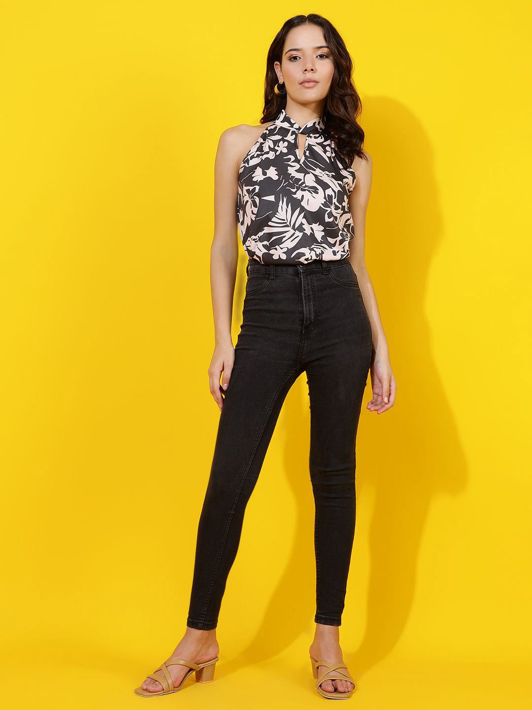 Kotty Women Floral Printed Choker Neck Top