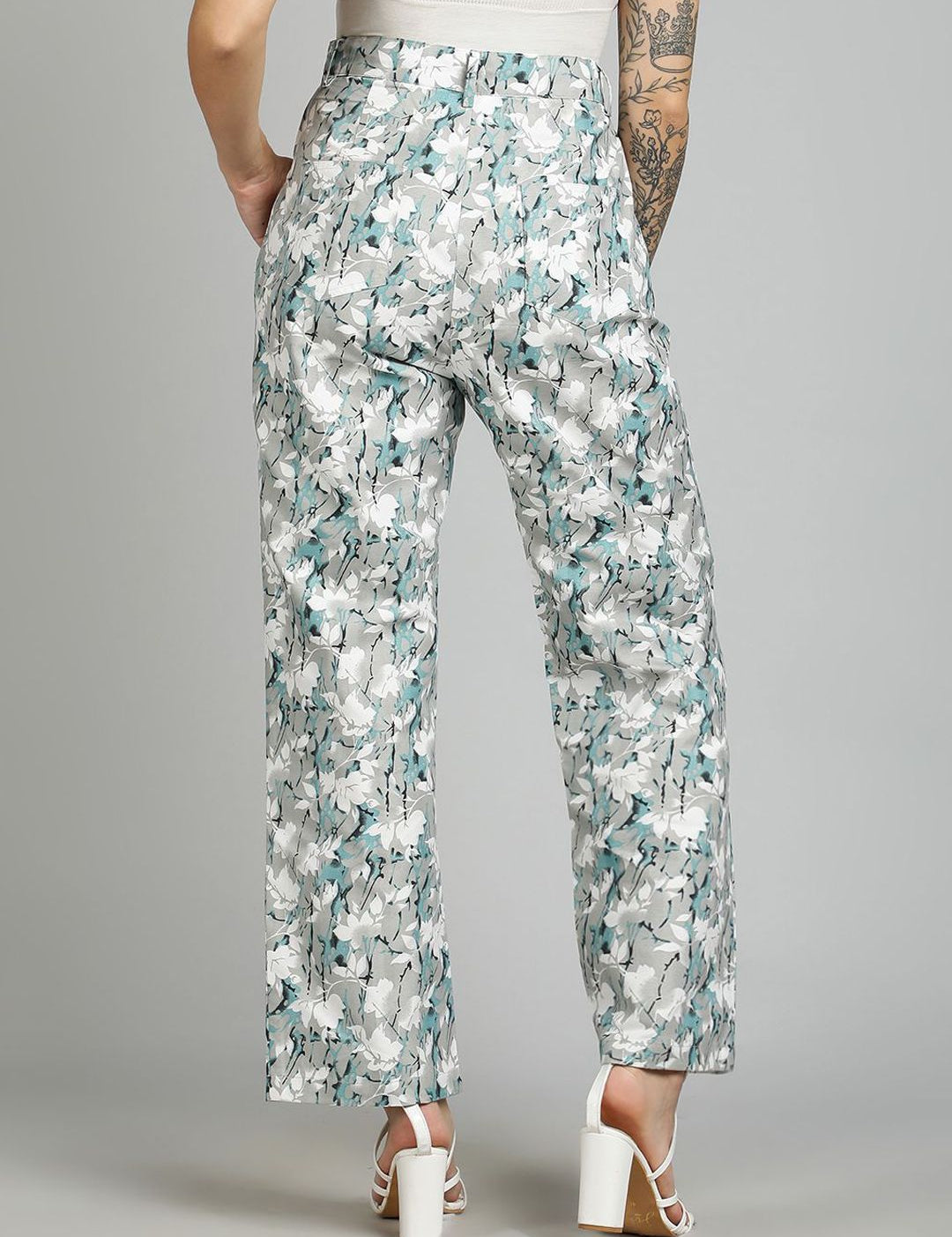 Kotty Women Floral Printed Straight Fit High-Rise Trousers
