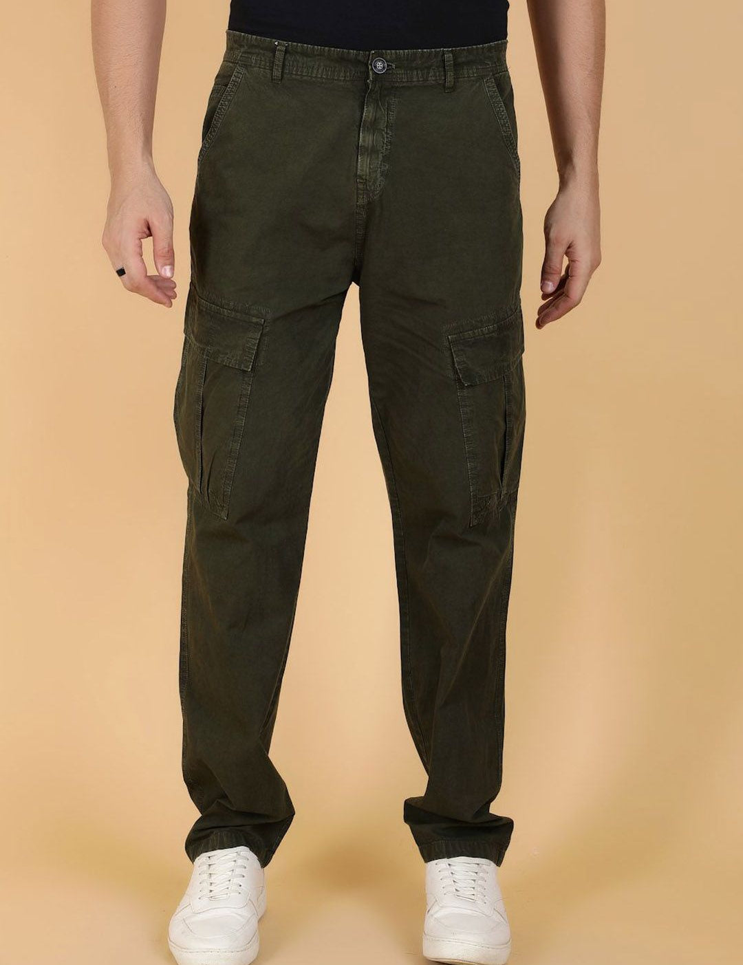 Kotty Men Solid Easy Wash Cargos Trousers