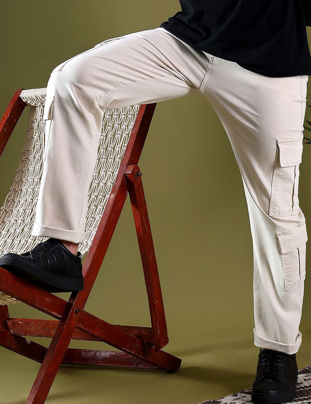 Kotty Men Jean Low-Rise Light Fade Stretchable Jeans