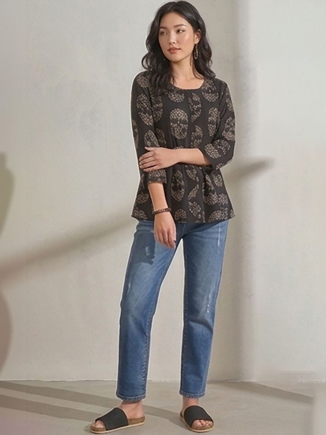 Kotty Top Multi Women's Round Three-Quarter-Sleeve Fashion Top