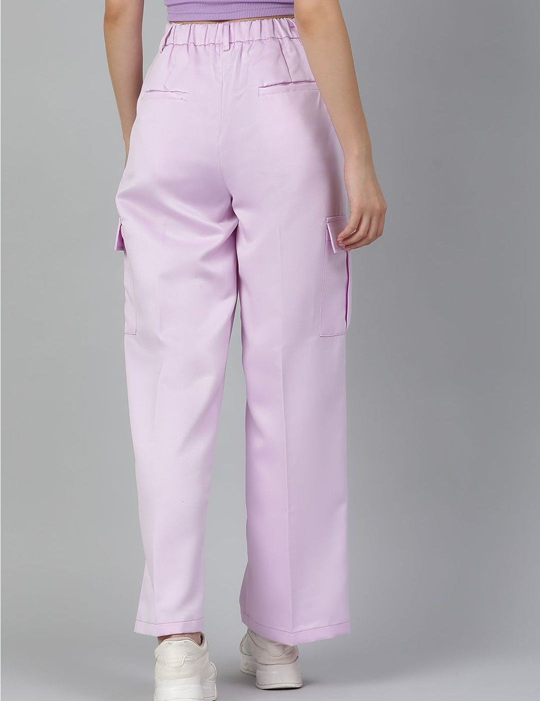 Kotty Women Relaxed Straight Leg Straight Fit High-Rise Easy Wash Cargos Trousers