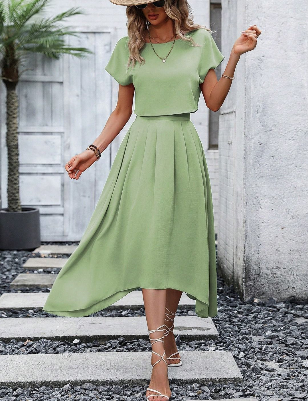 Kotty Women Boat Neck Green Dress Set