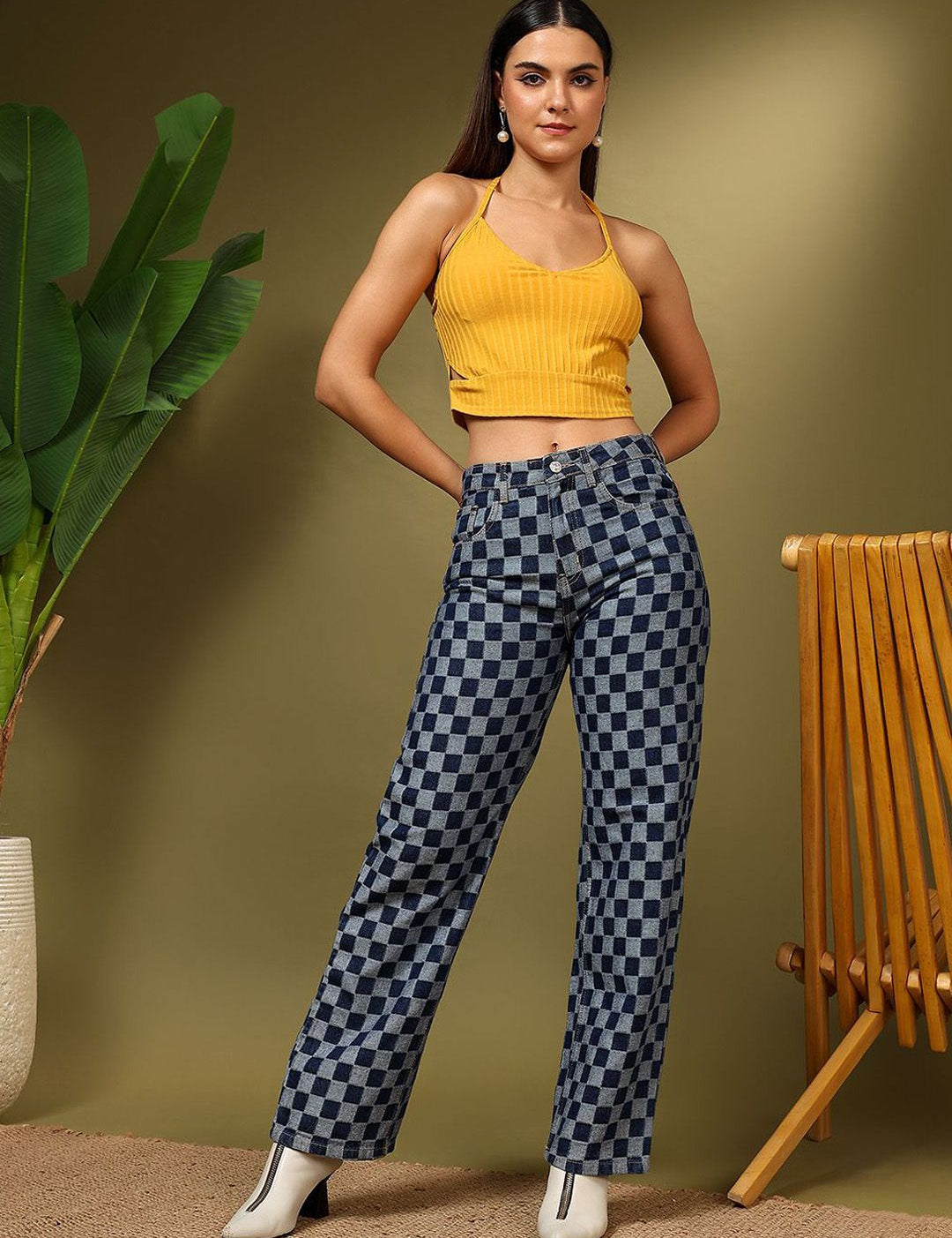 Kotty Women Straight Fit High-Rise Stretchable Jeans