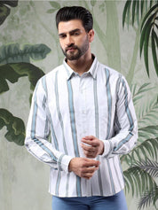 Kotty Men Spread Collar Vertical Striped Casual Shirt