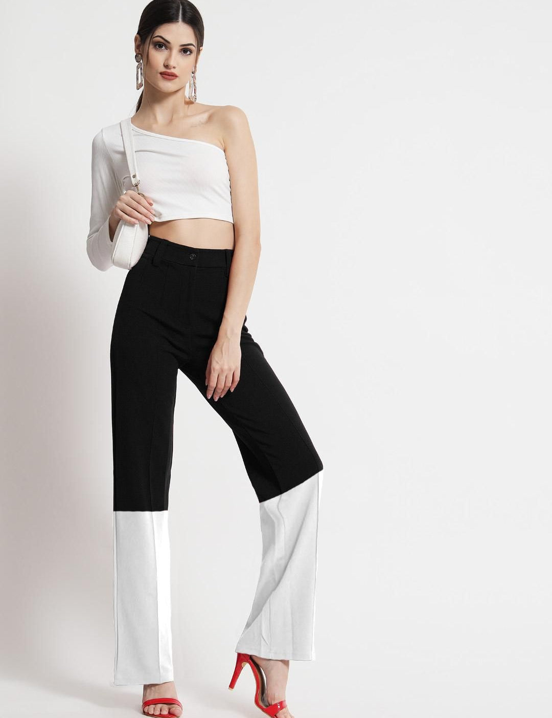 Kotty Women Colourblocked High-Rise Straight Fit Easy Wash Trousers