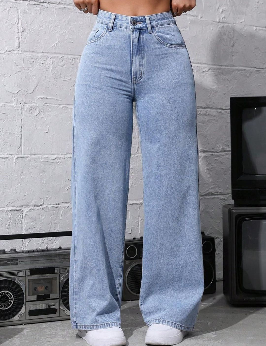 Kotty Women Straight Fit High-Rise Stretchable Jeans