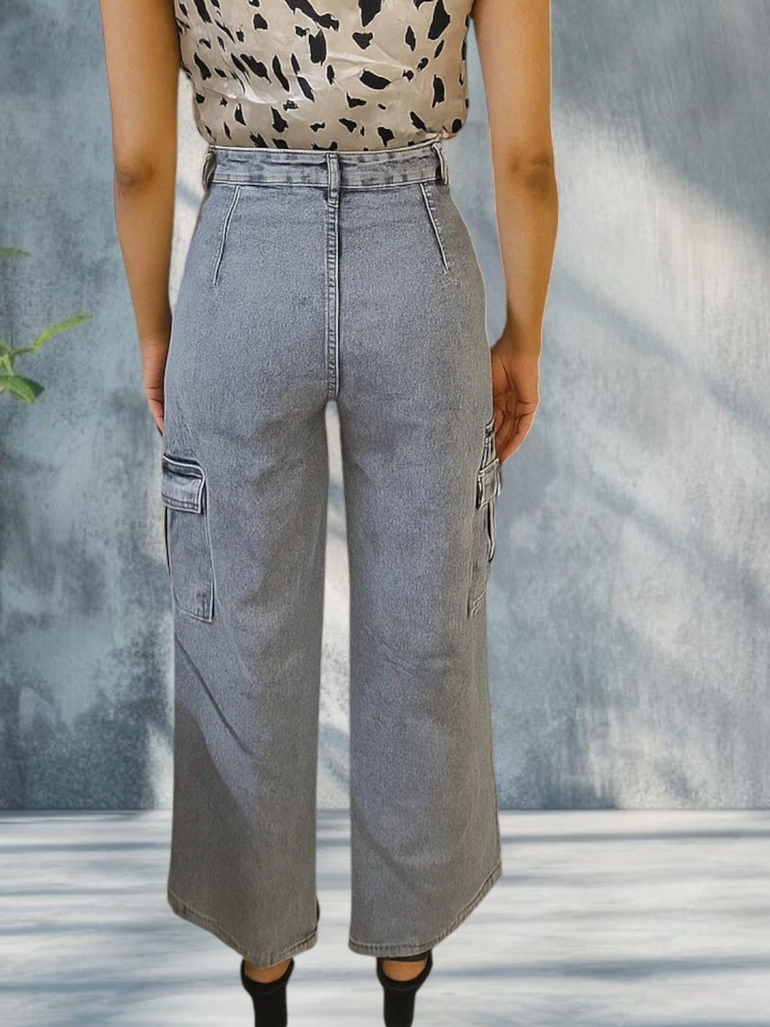 Kotty Women Regular Fit High-Rise Stretchable Cargo Jeans