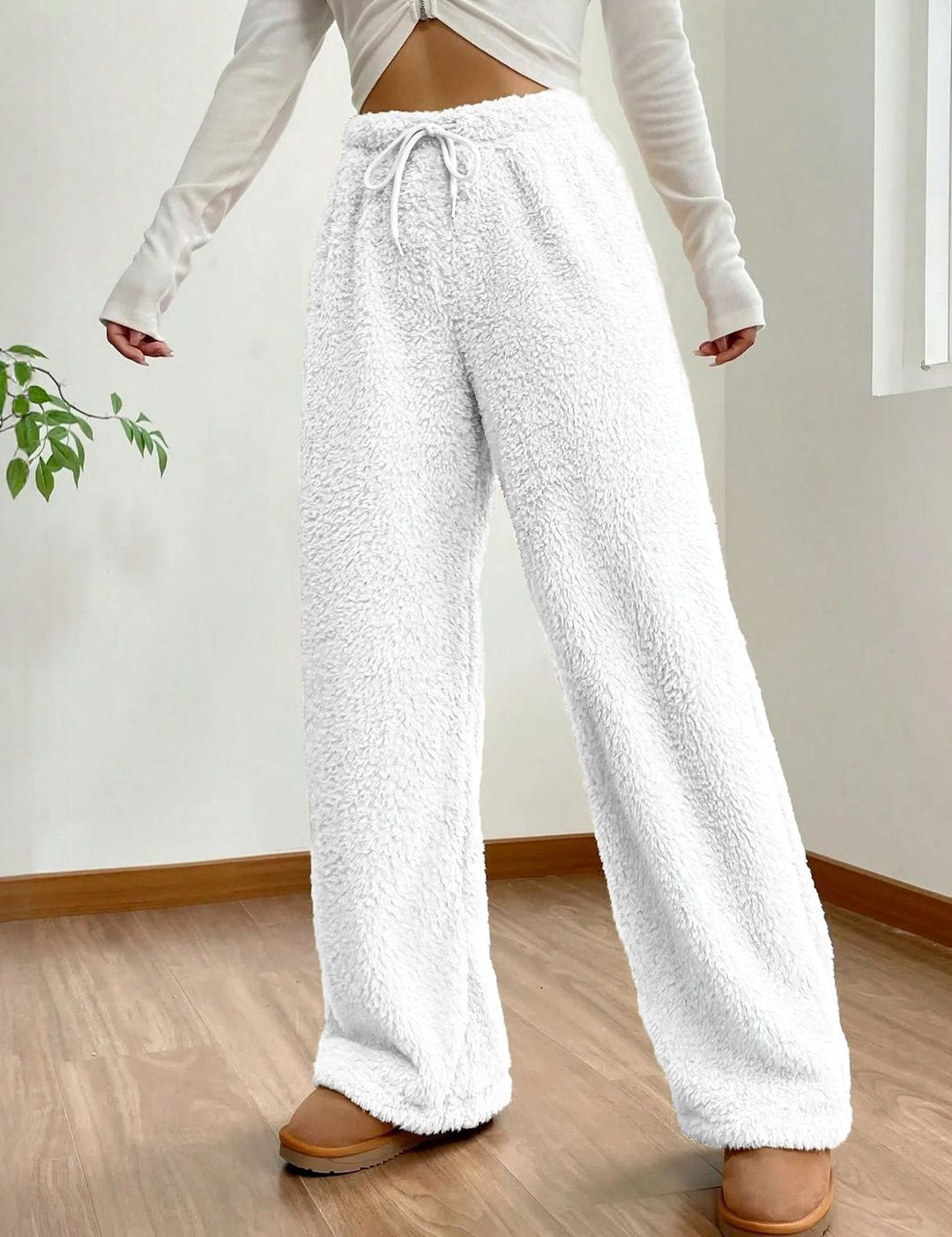 Kotty Women High-Rise Faux Fur Easy Wash Wide Leg Trousers