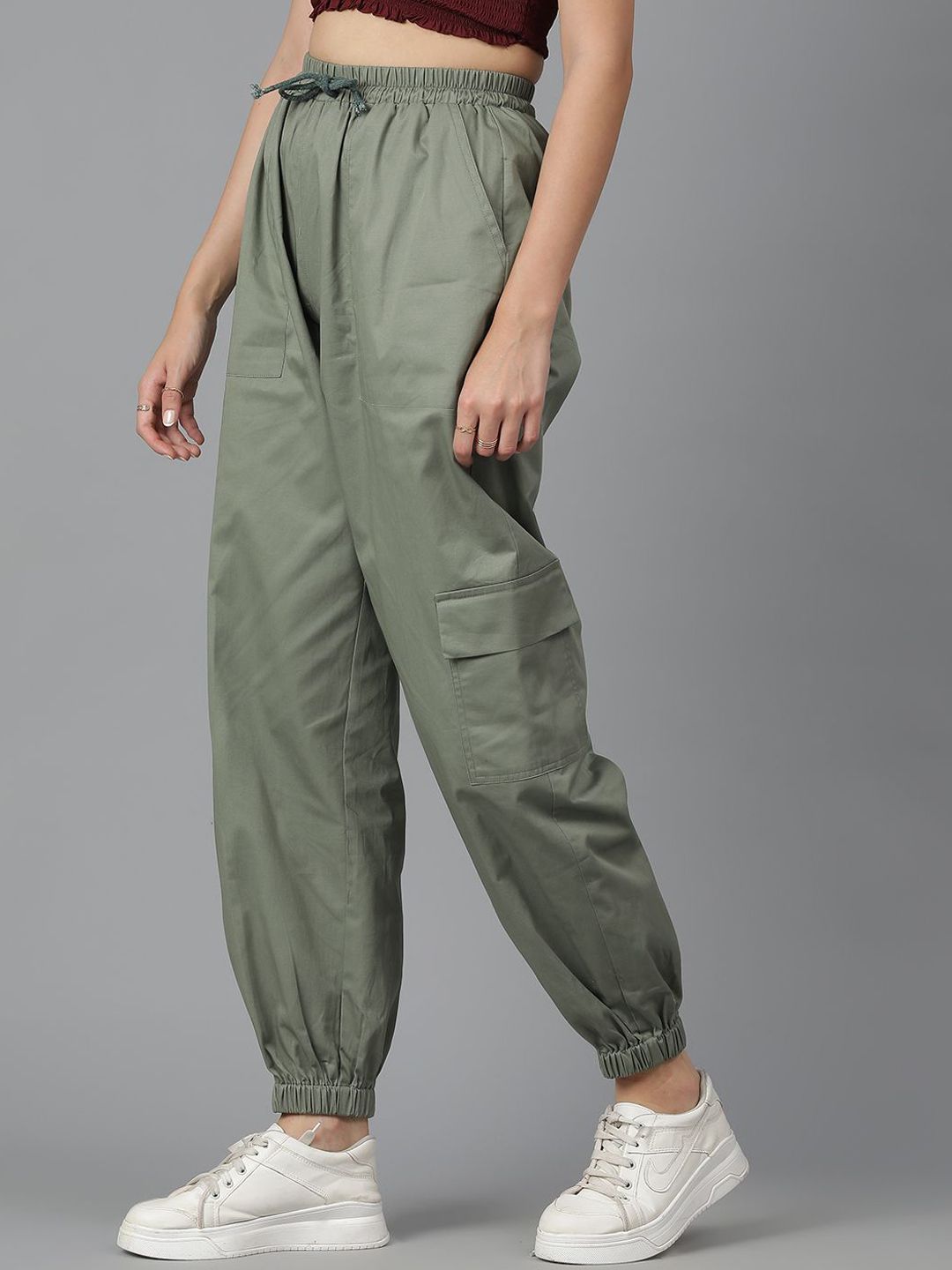 Kotty Women Relaxed High-Rise Easy Wash Cargos Trousers