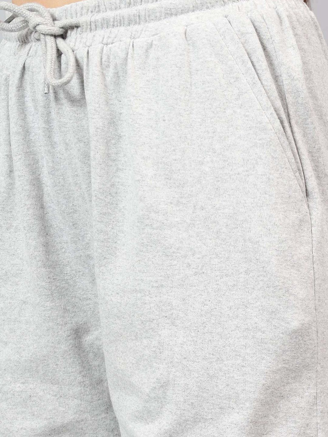 Kotty Women High-Rise Cargo Trousers