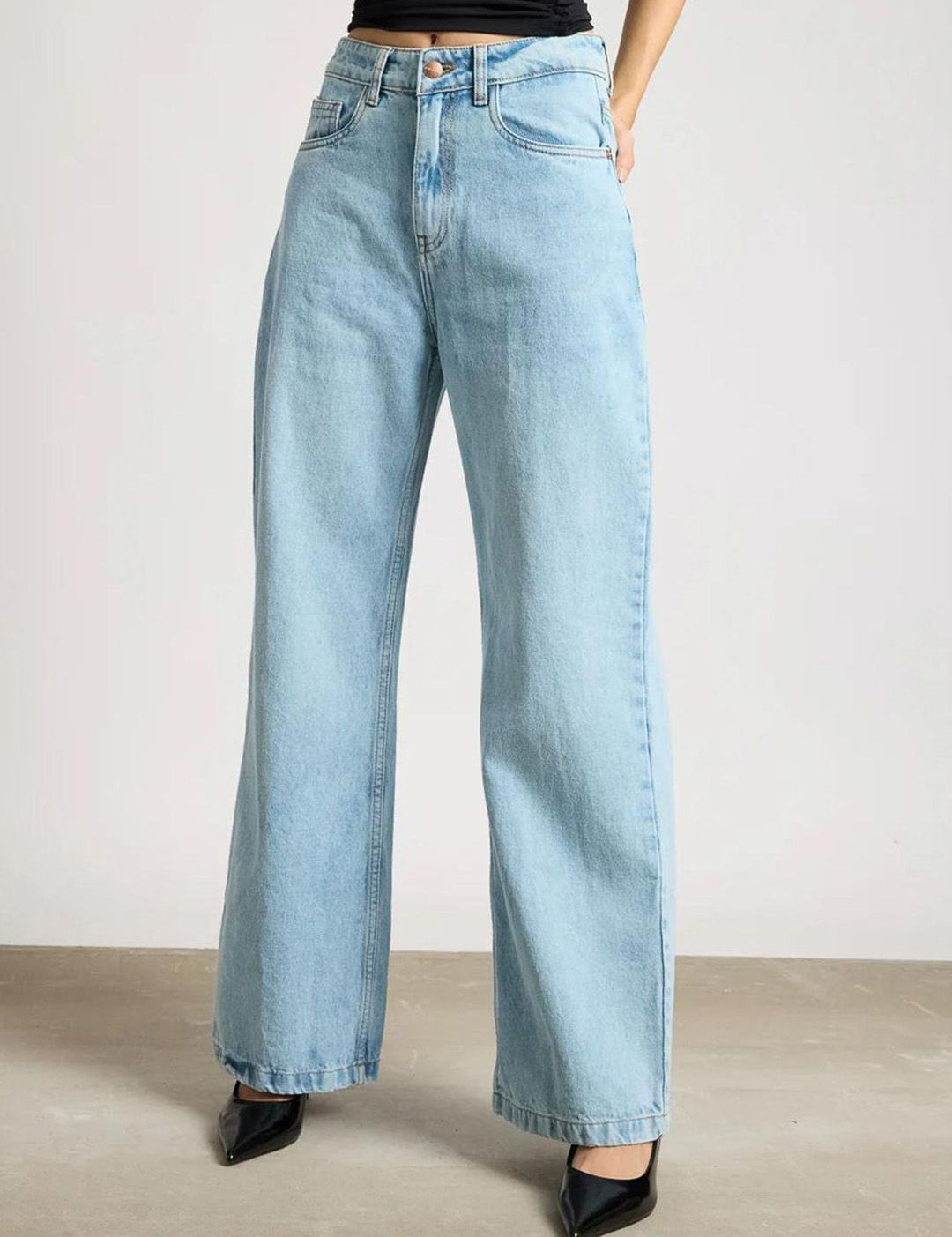 Kotty Women Jean Straight Fit High-Rise Heavy Fade Stretchable Jeans