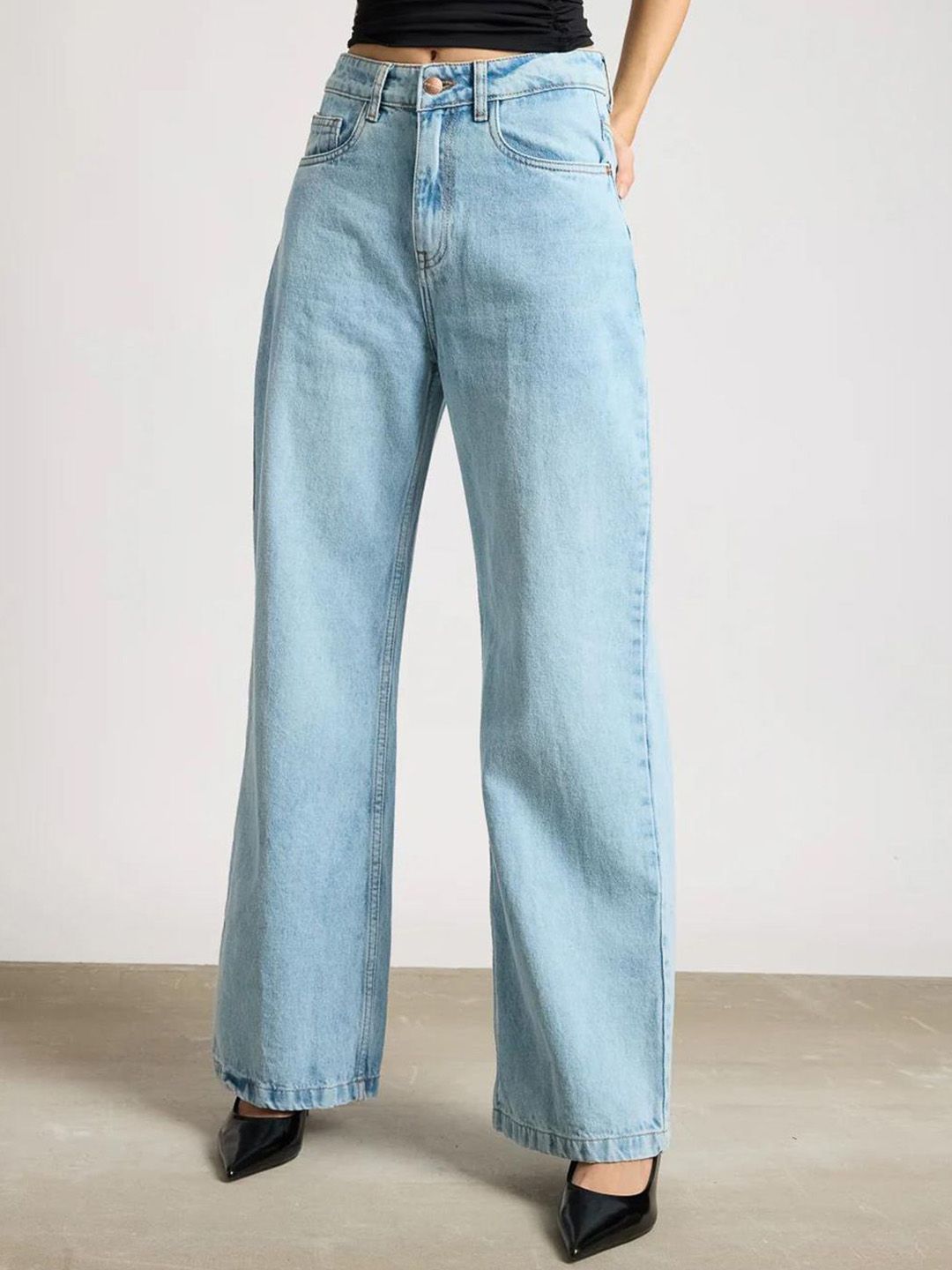 Kotty Women Jean Straight Fit High-Rise Heavy Fade Stretchable Jeans