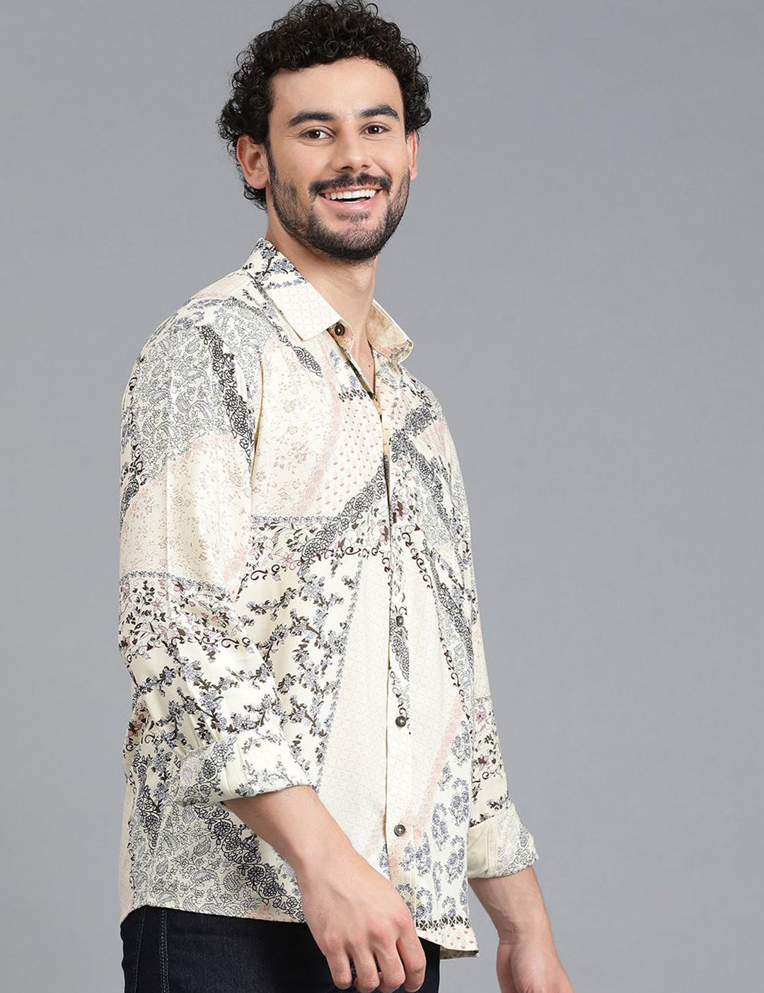 Kotty Men Spread Collar Floral Printed Cotton Casual Shirt