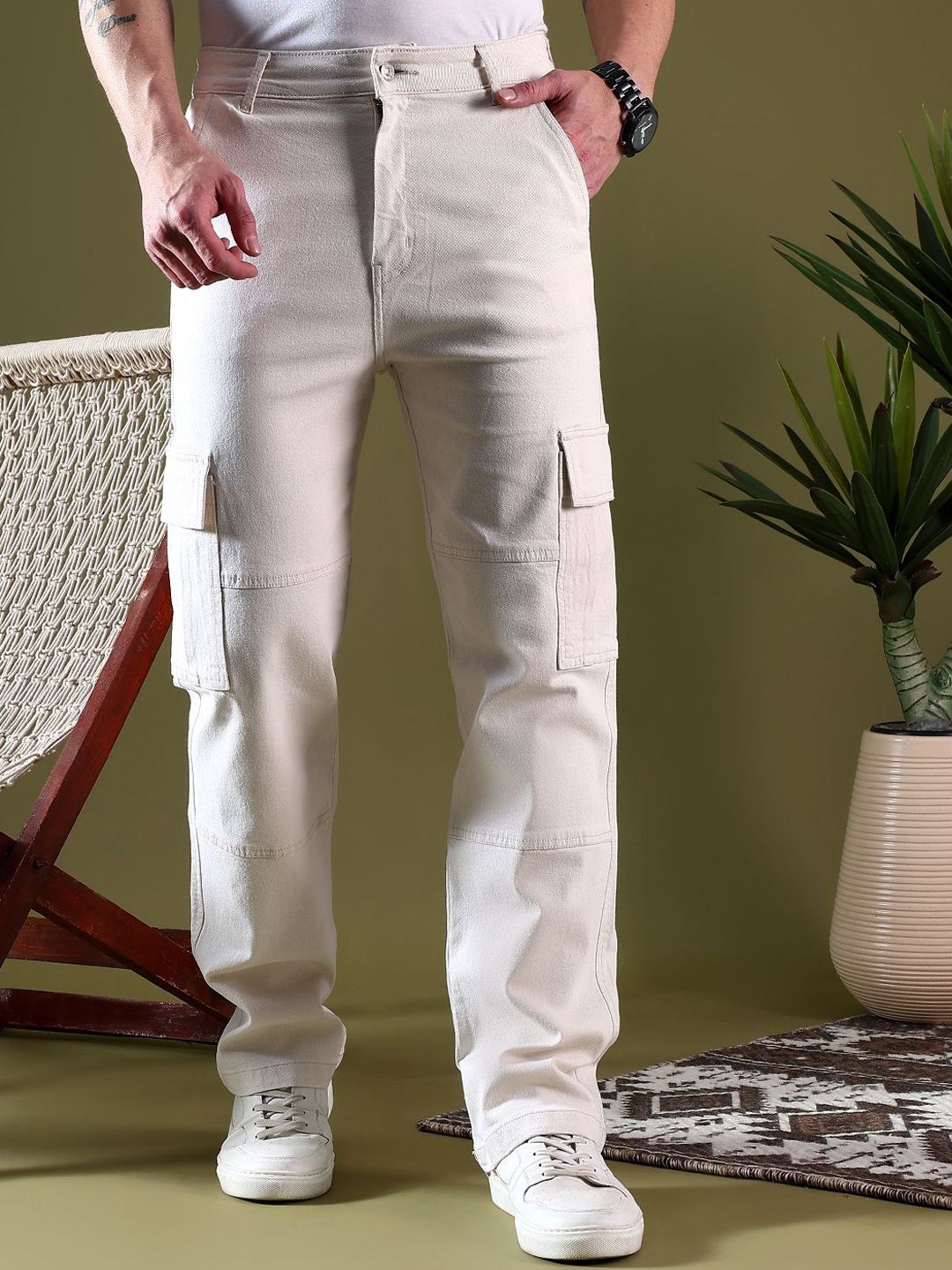 Kotty Men Jean Low-Rise Light Fade Stretchable Jeans