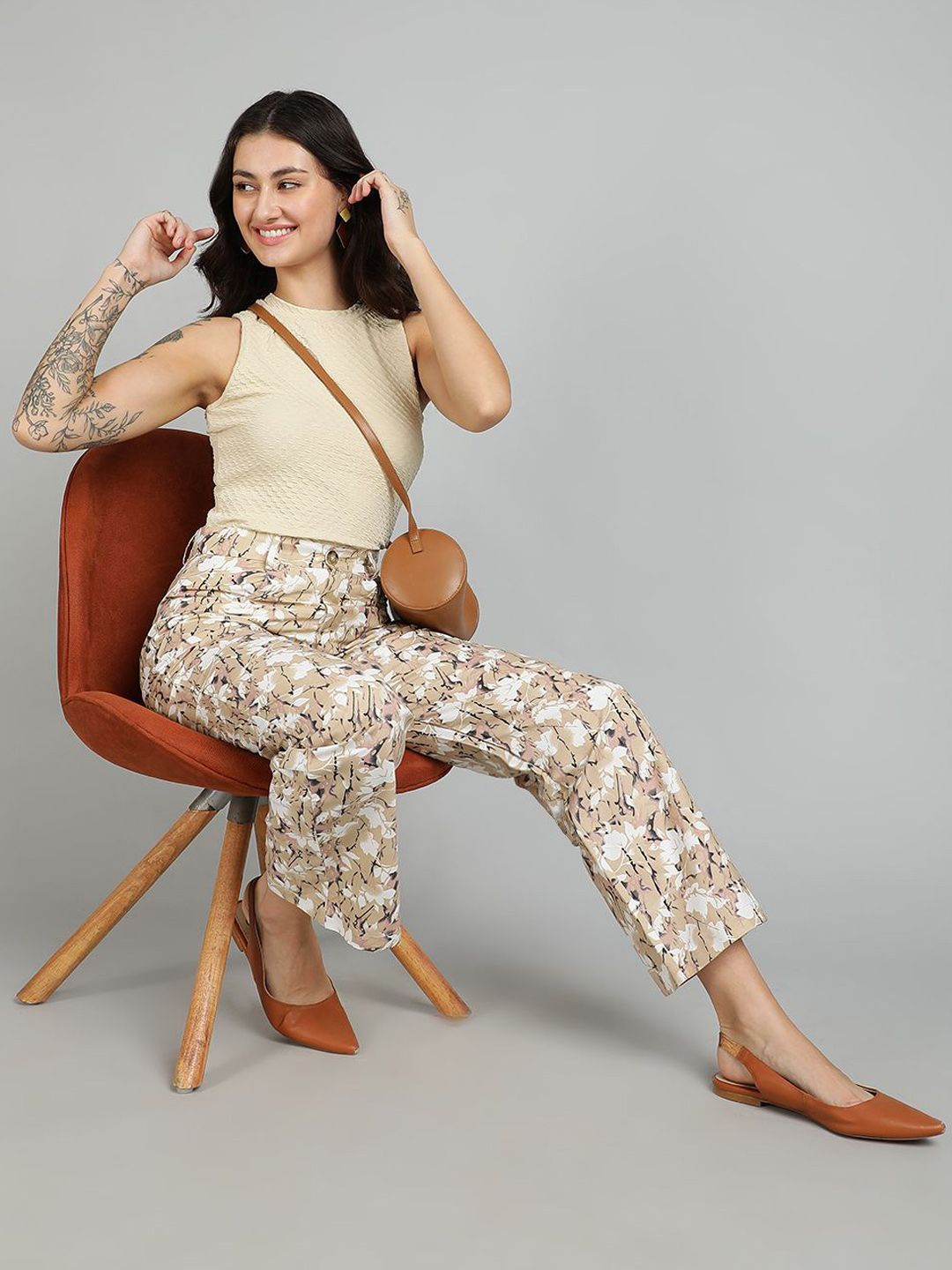 Kotty Women Printed Straight Fit High-Rise Cotton Trousers