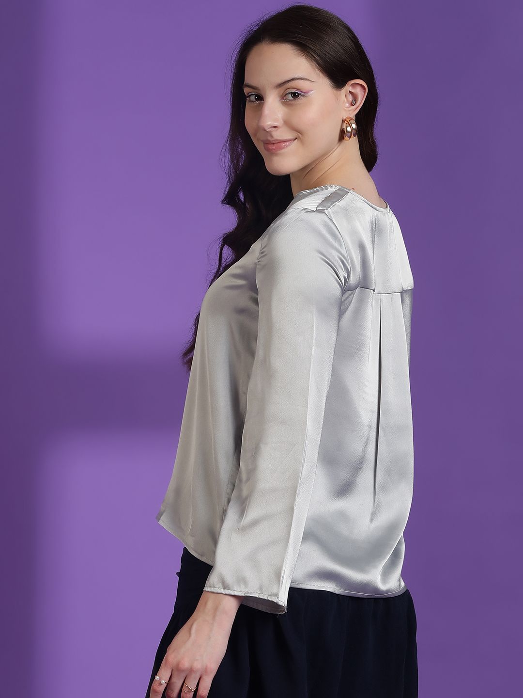 Kotty Women Solid V-Neck Top