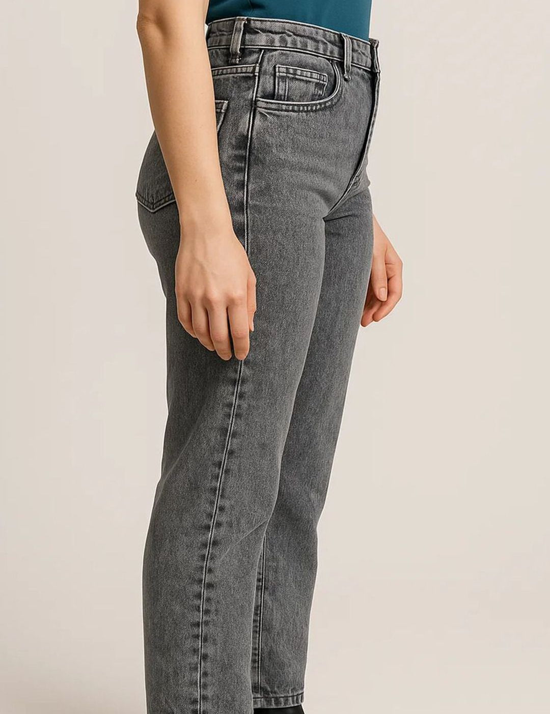 Kotty Women Straight Fit High-Rise Light Fade Stretchable Jeans