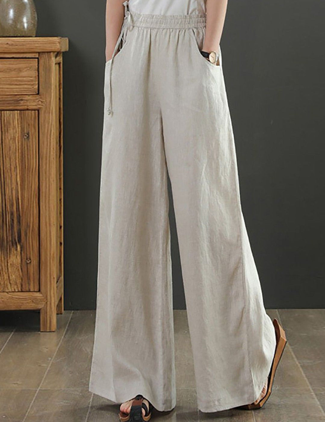 Kotty Women High-Rise Wide Leg Fit Regular Trousers