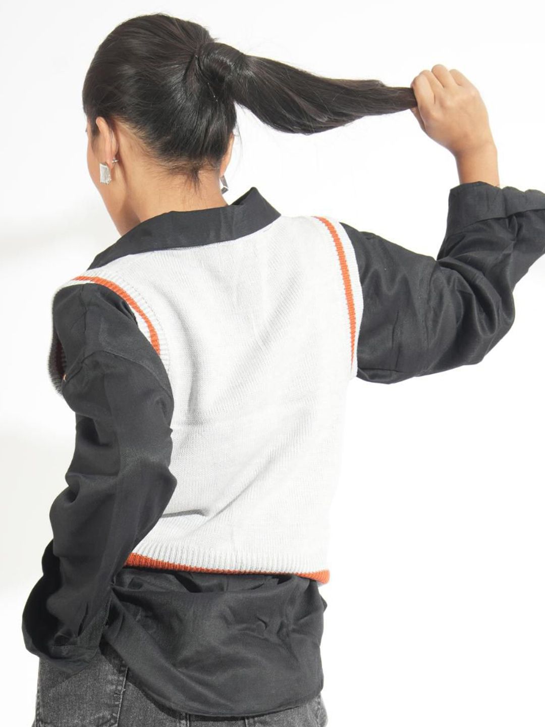 Kotty Women Crop Sweater Vest