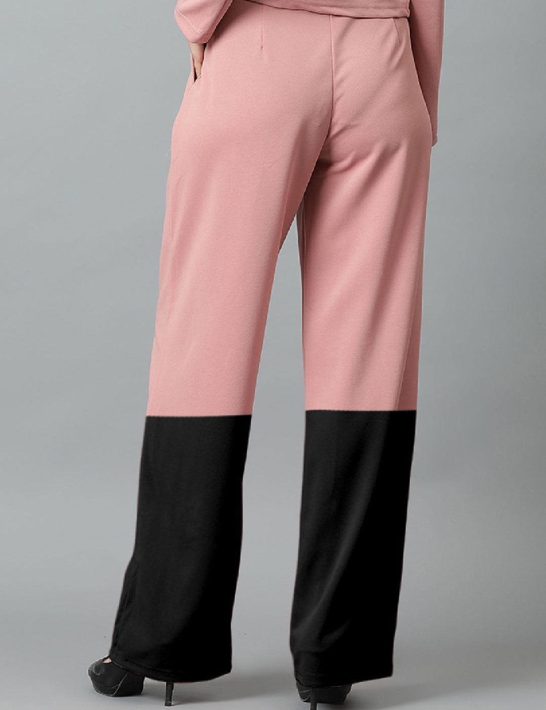 Kotty Women Colourblocked Relaxed Straight Leg Easy Wash Pleated Trousers