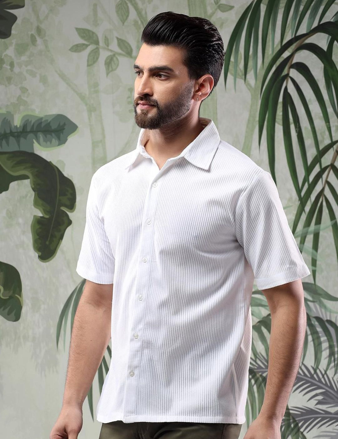 Kotty Men Vertical Stripes Casual Shirt