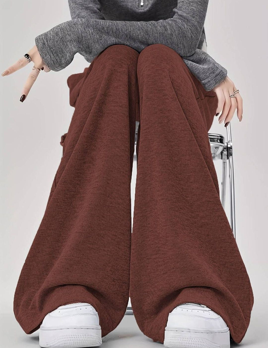 Kotty Women Relaxed Straight Leg High-Rise Trousers