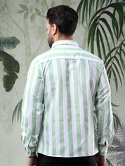 Kotty Men Spread Collar Vertical Striped Casual Shirt