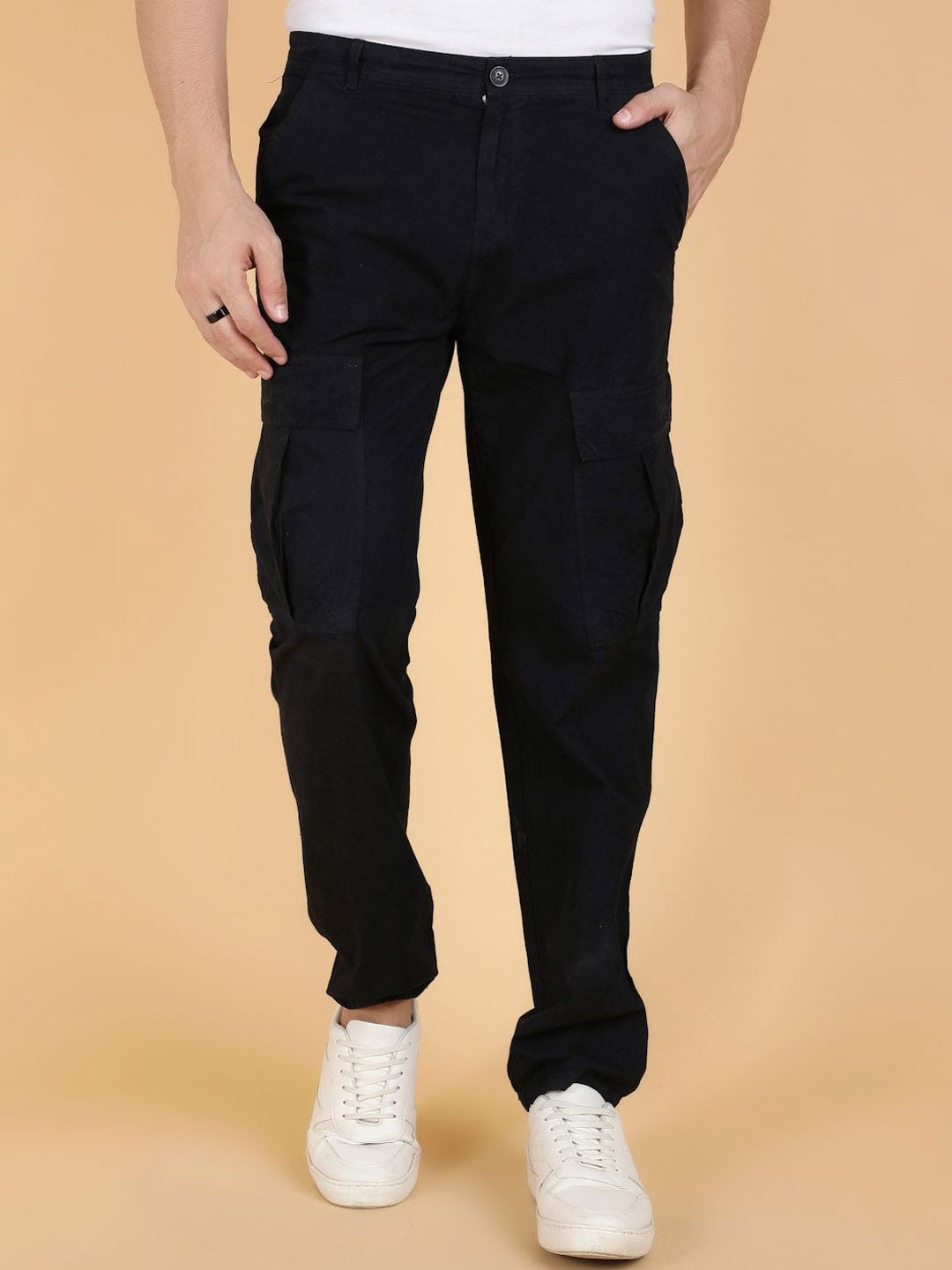 Kotty Men Regular Fit Mid-Rise Black Cargo Trousers