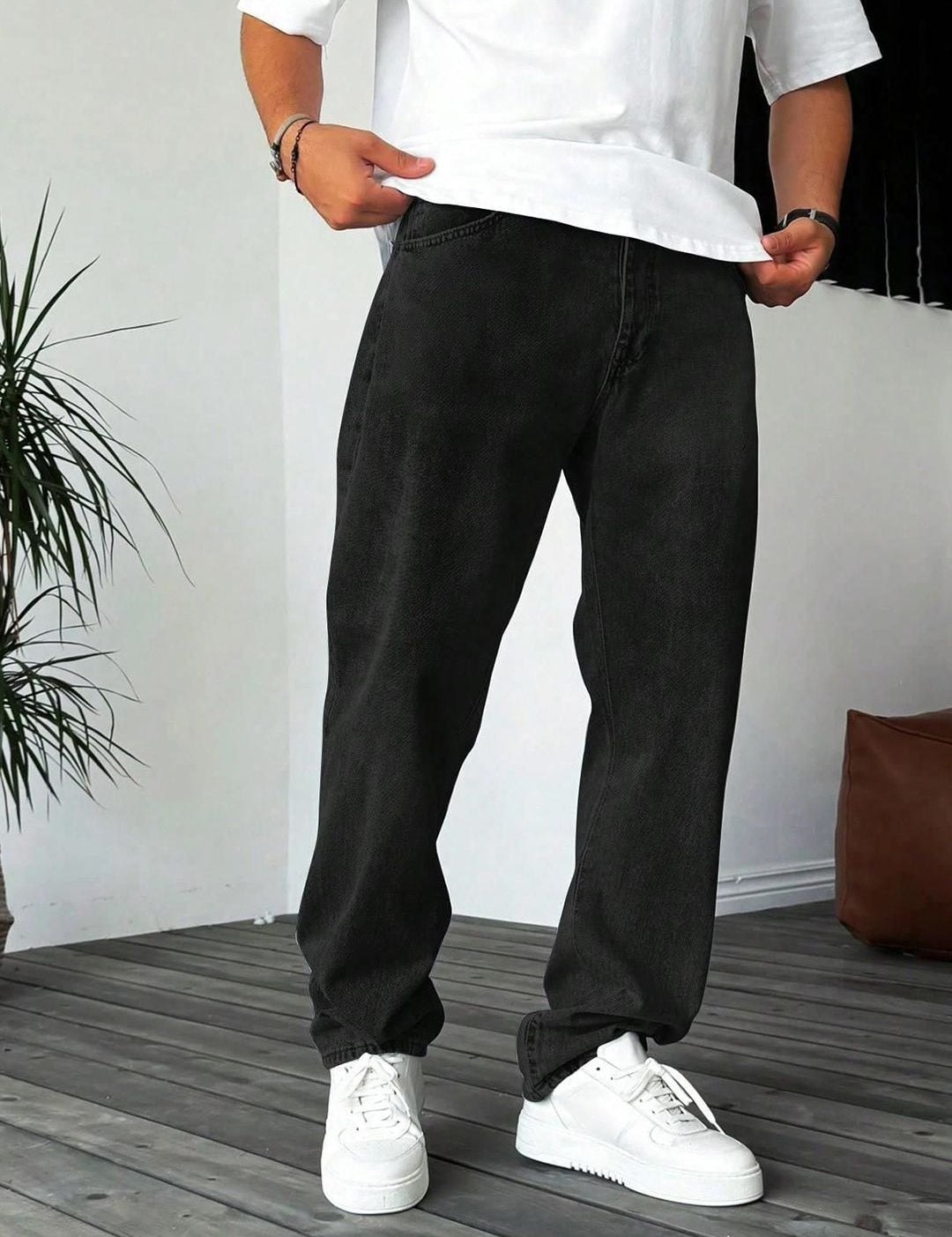 Kotty Men Straight Fit Low-Rise Stretchable Jeans