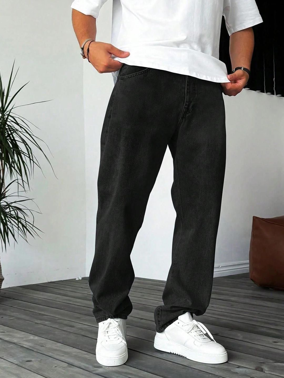 Kotty Men Straight Fit Low-Rise Stretchable Jeans