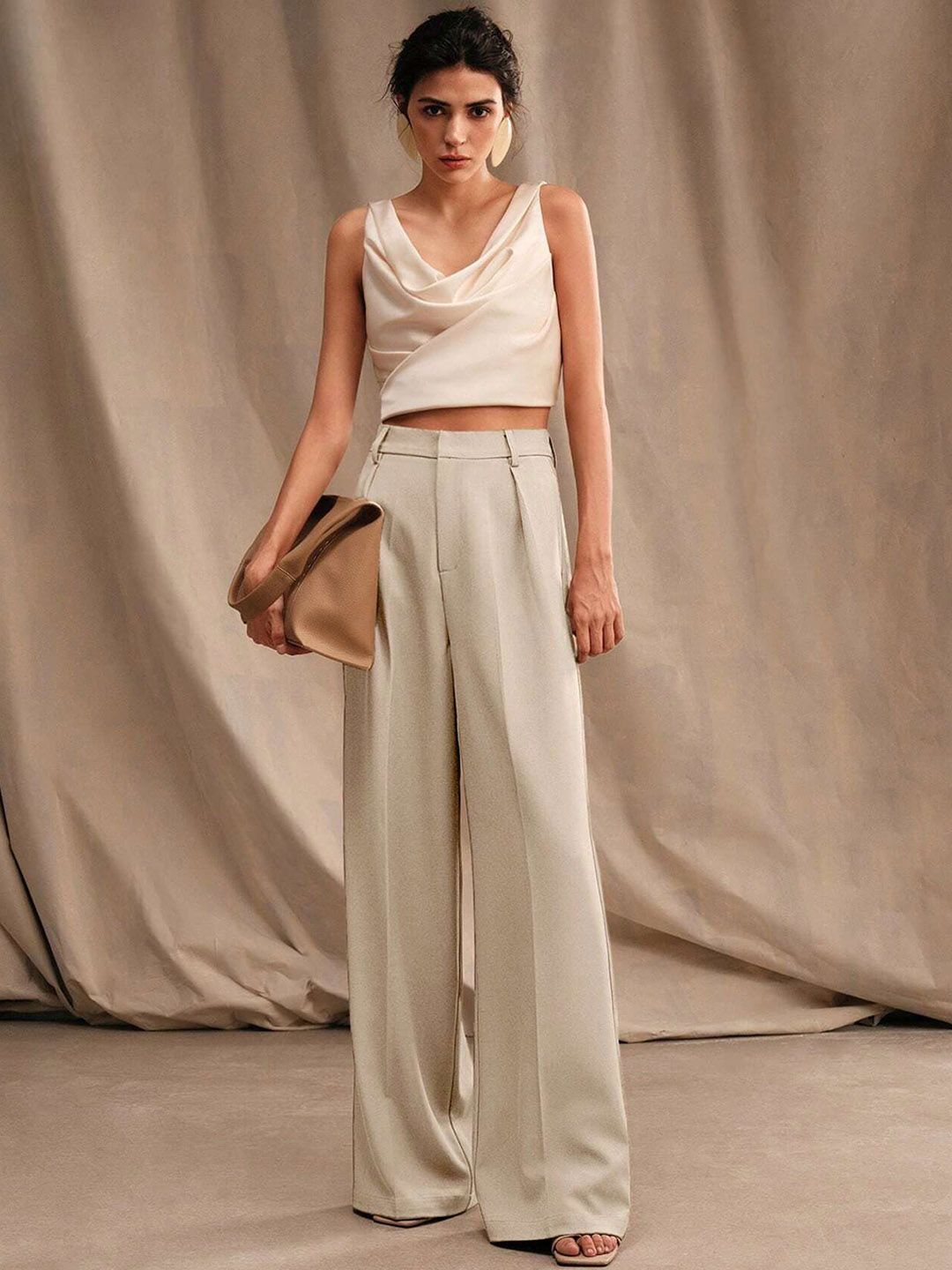 Kotty Women Relaxed Straight Fit High-Rise Pleated Wide Leg Trousers