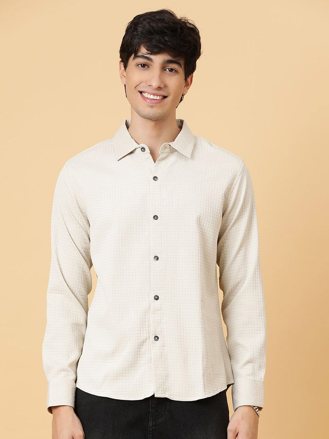 Kotty Men Relaxed Spread Collar Solid Casual Shirt