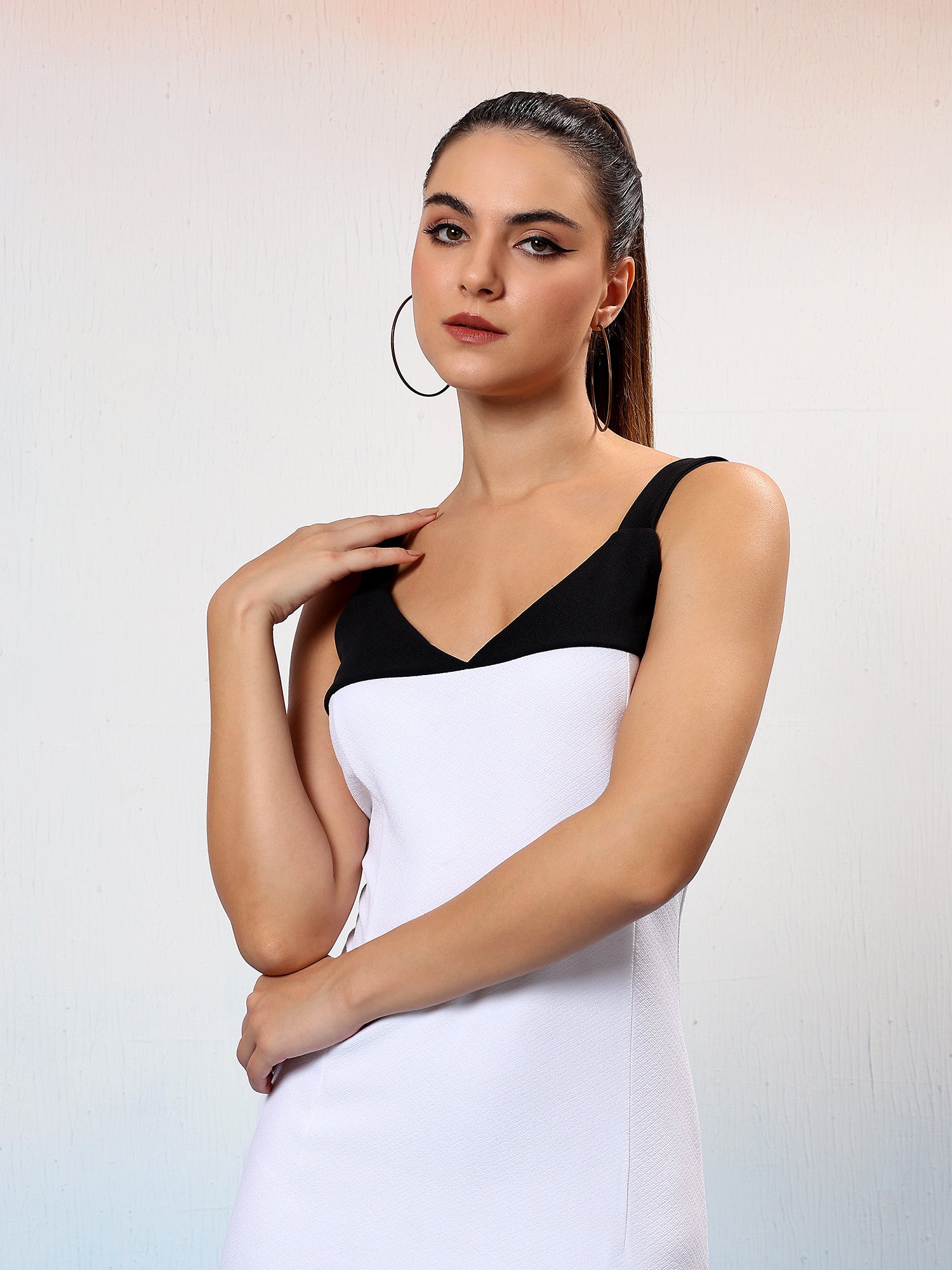 KOTTY Women's solid Bodycon Knee Length Dress