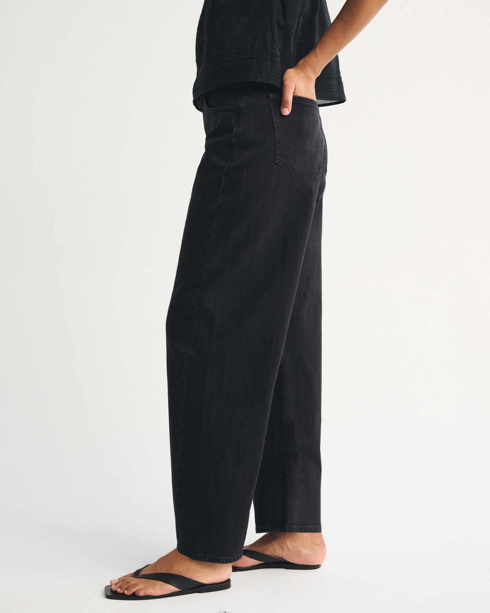 Women's High Waist Black Straight Leg Denim Jeans