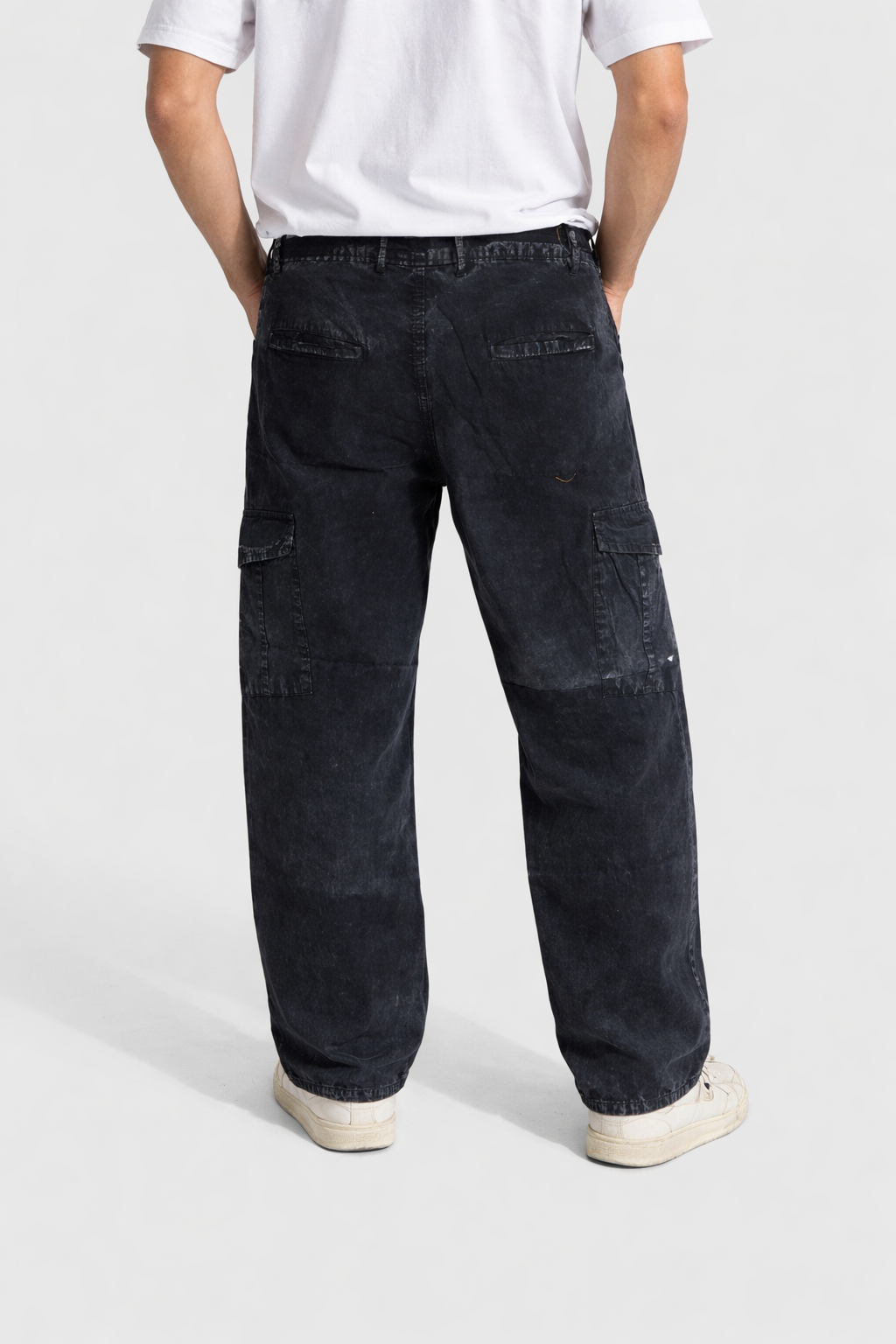 Men's Dark Wash Cargo Jeans
