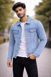 Men's Light Wash Classic Fit Denim Trucker Jacket
