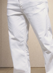 Men White Slim Fit Stretch Denim Jeans