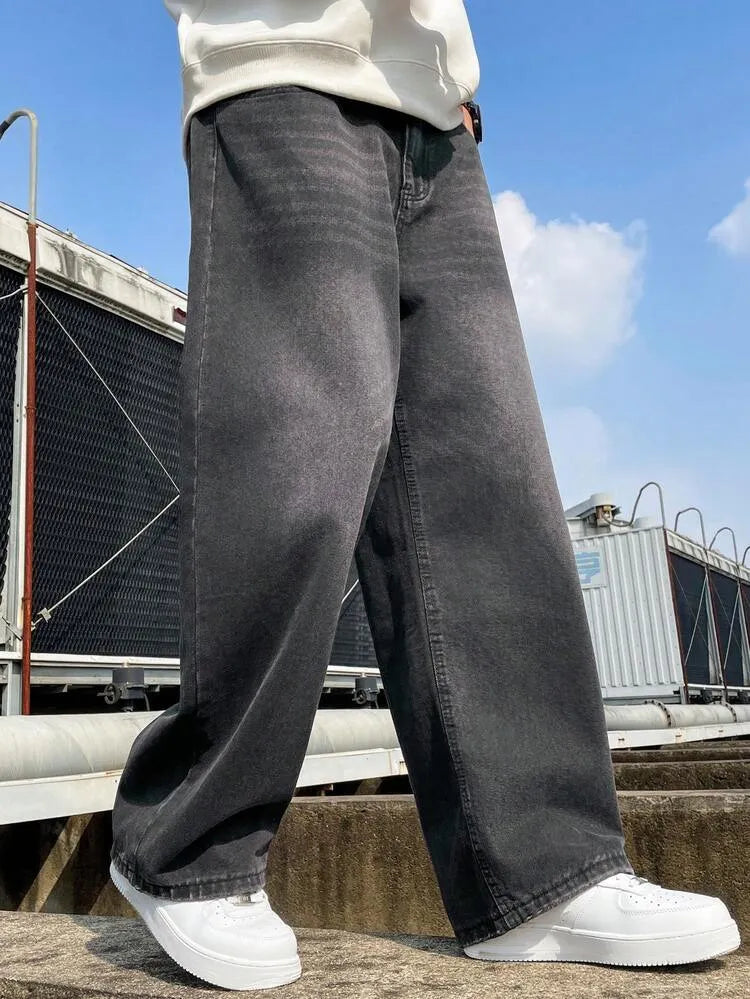 Men loose fit Washed denim jeans