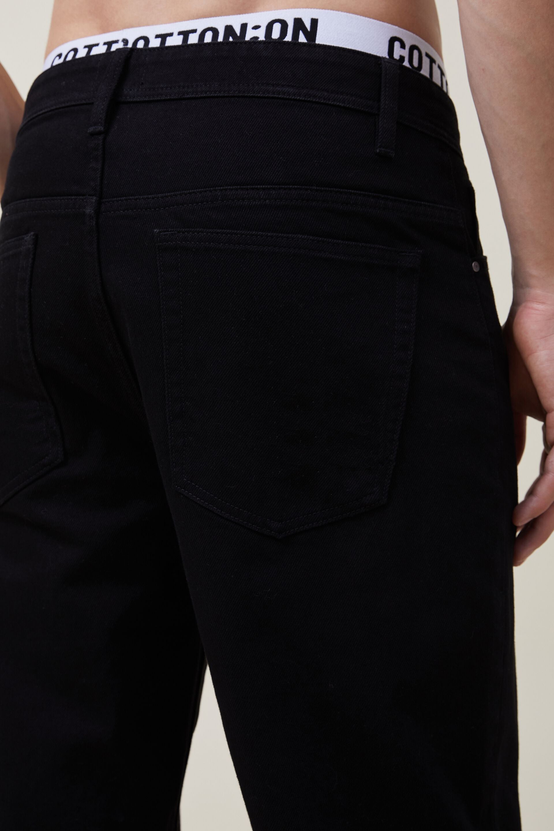 KOTTY Men's Regular Mid Rise Black Jeans
