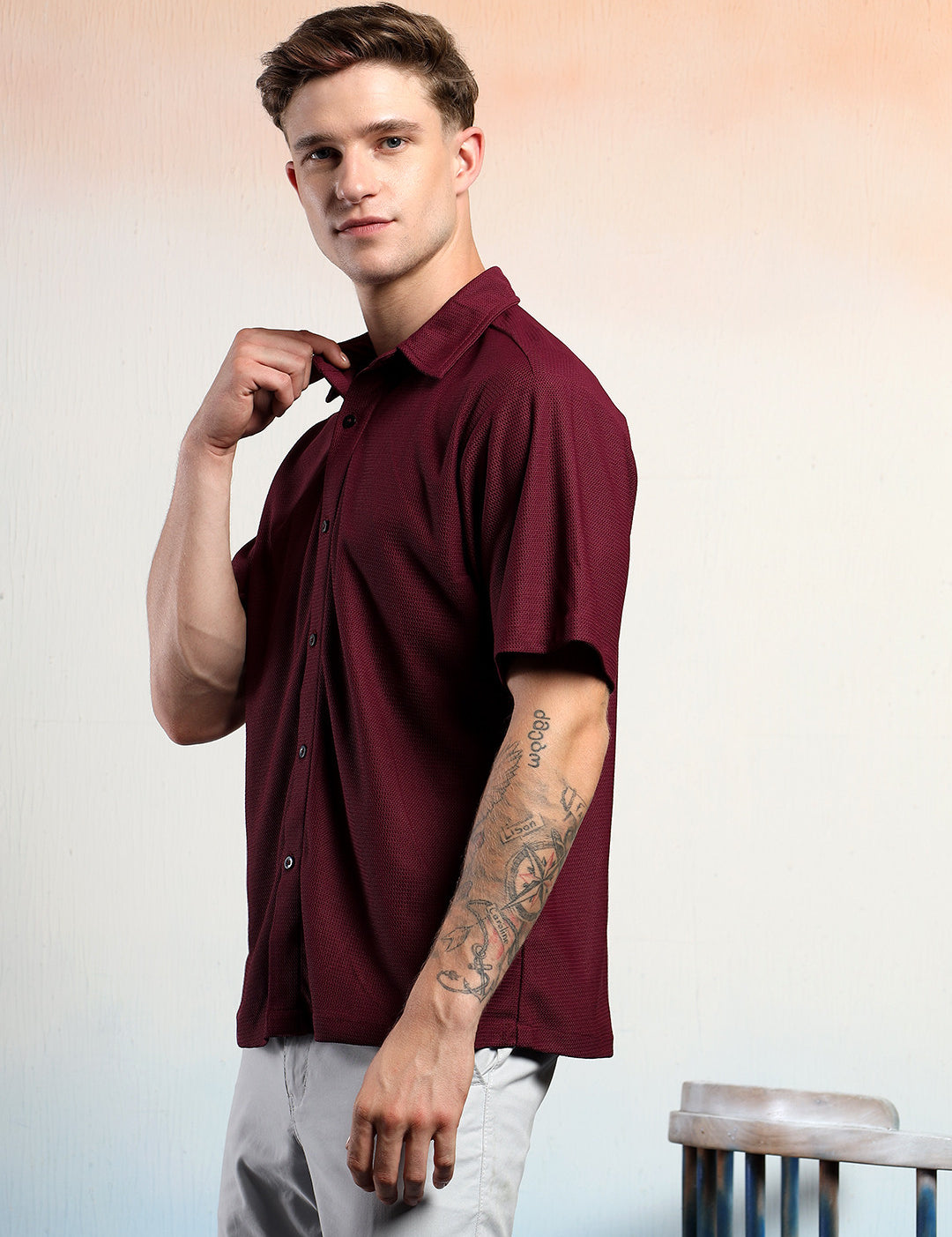 KOTTY Men Solid Casual Maroon Shirt 