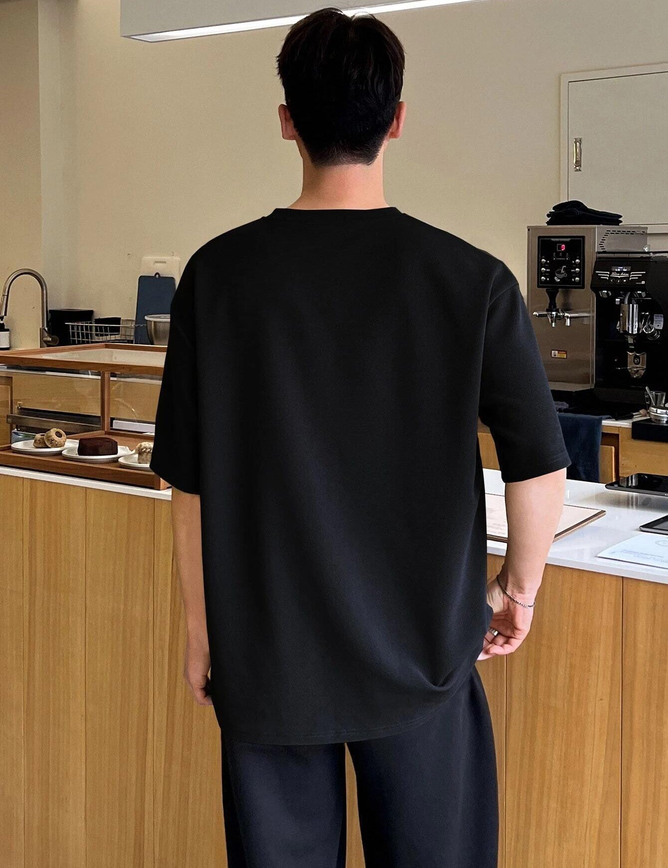 KOTTY Mens Solid Boet Neck Black T-Shirt
