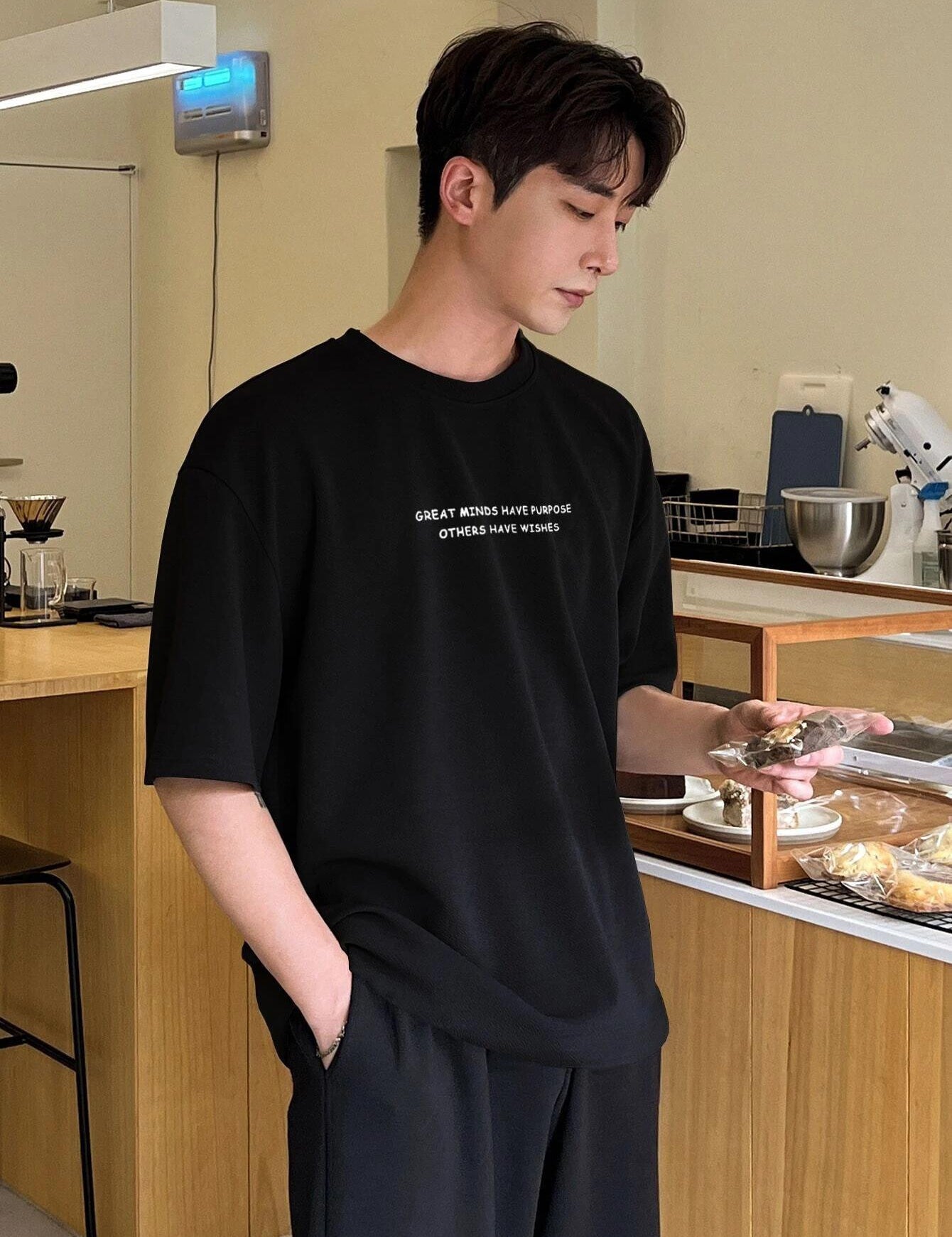 KOTTY Mens Solid Boet Neck Black T-Shirt
