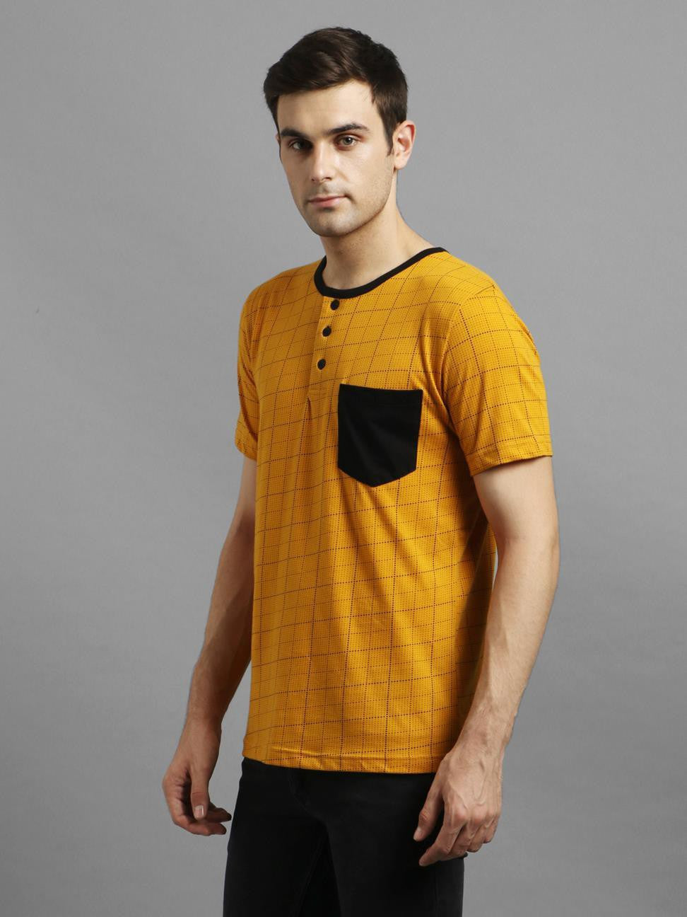 KOTTY Printed Men Round Neck Yellow T-Shirt