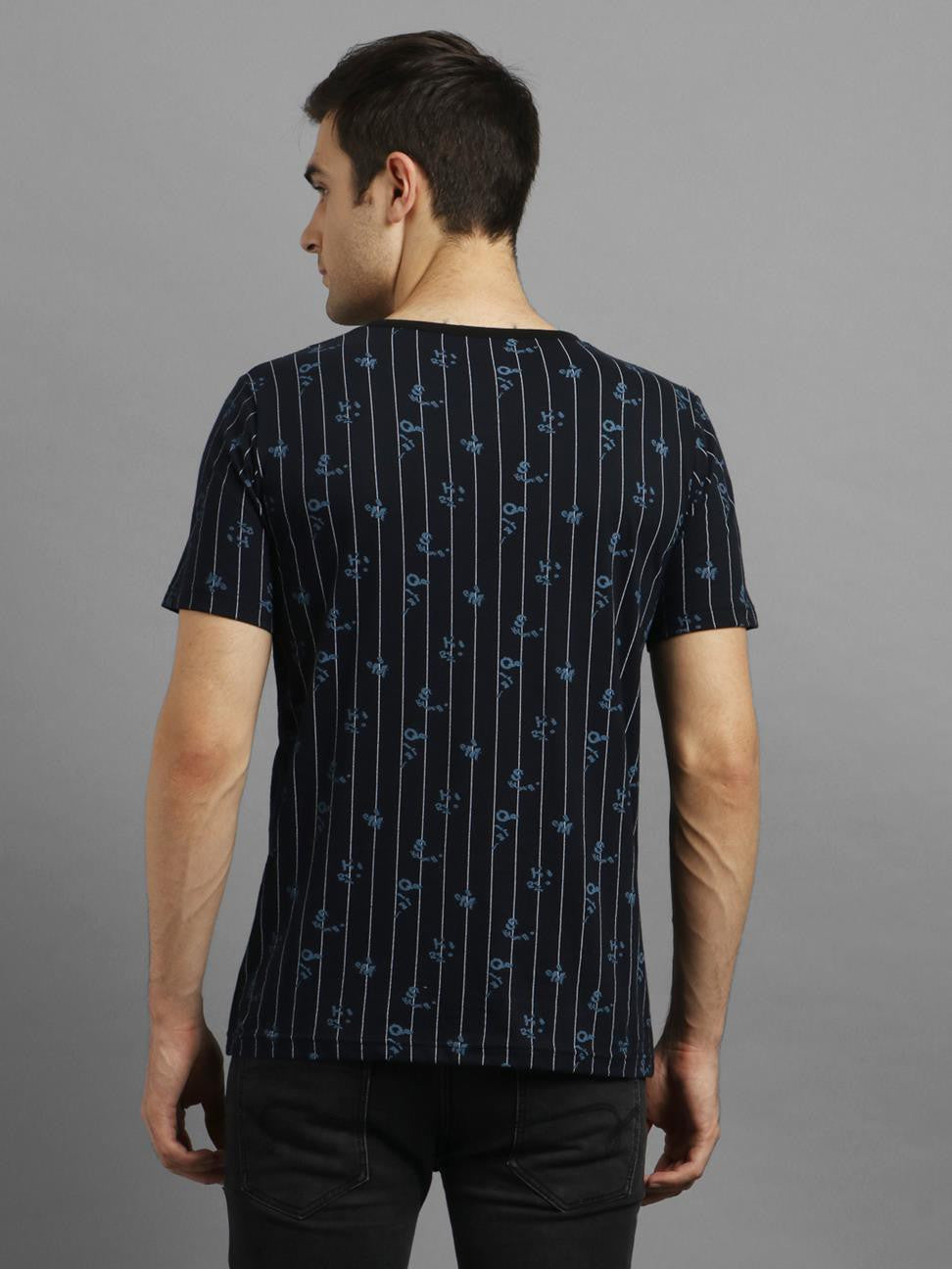 KOTTY Striped Men Round Neck Dark Blue T-Shirt