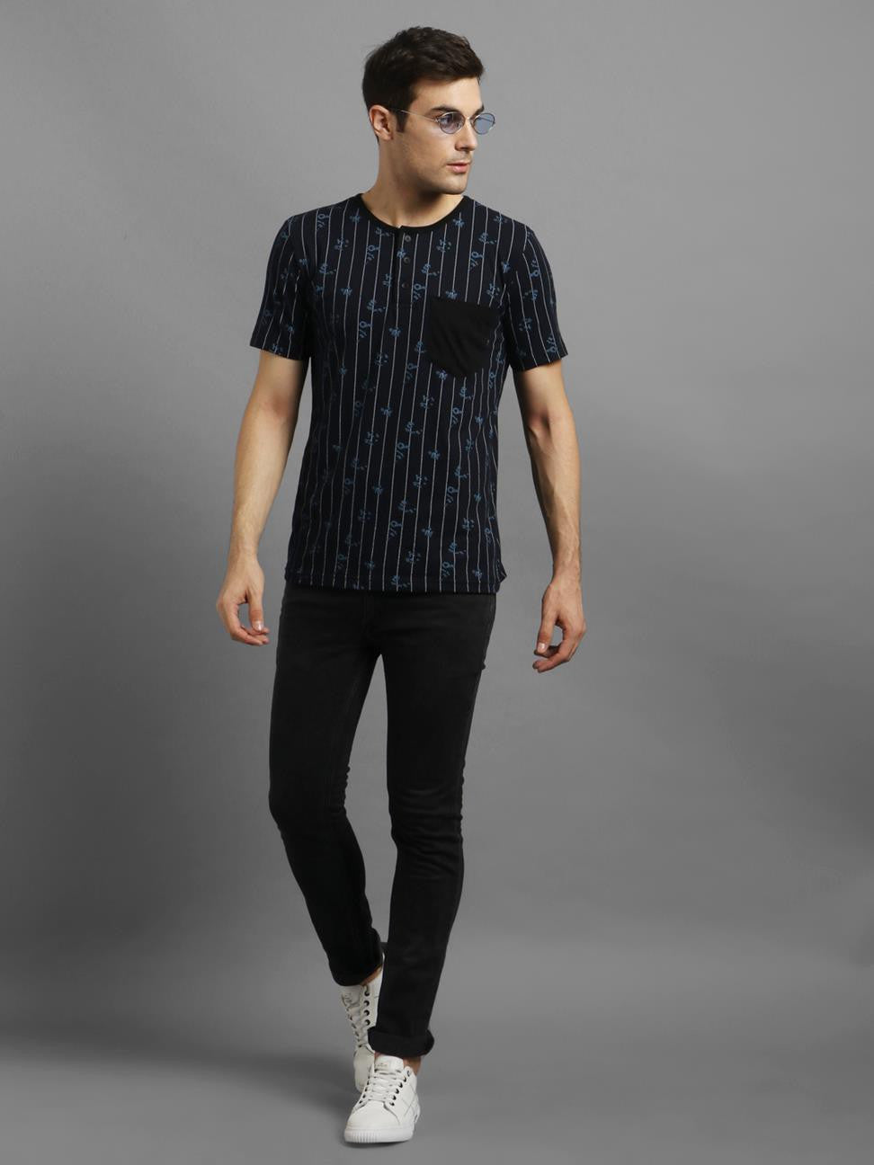 KOTTY Striped Men Round Neck Dark Blue T-Shirt