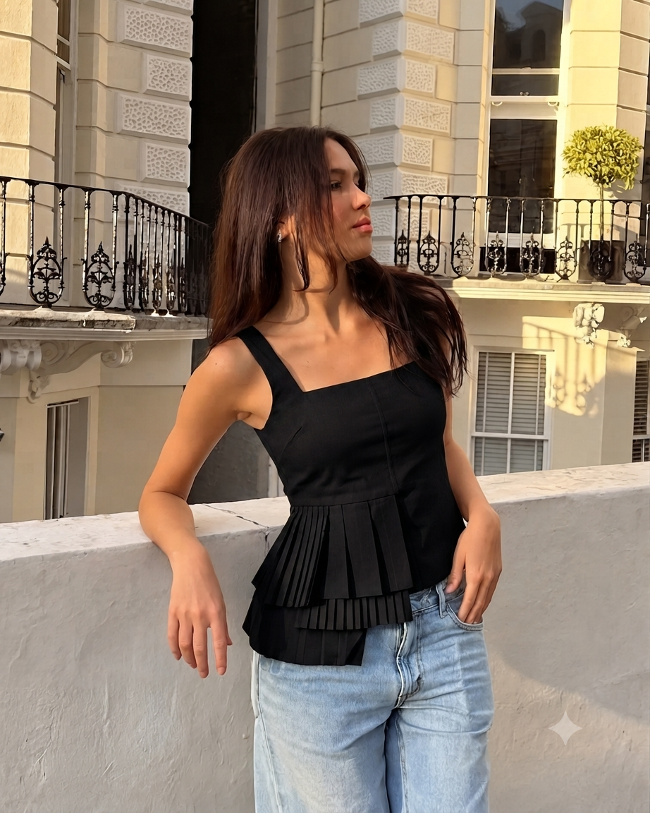 KOTTY Black Square Neck Pleated Peplum Crop Top