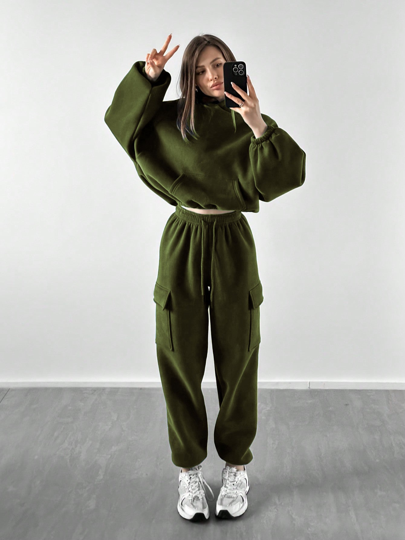 KOTTY Women's Co-Ords Solid Sweatshirt With Sweatpant
