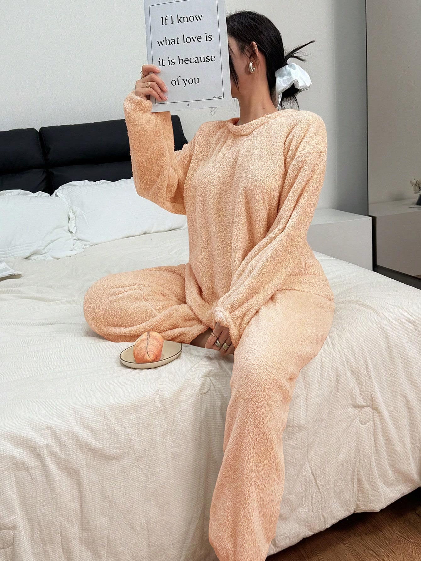 Women's Ultra Soft Fleece Lounge Set - Peach