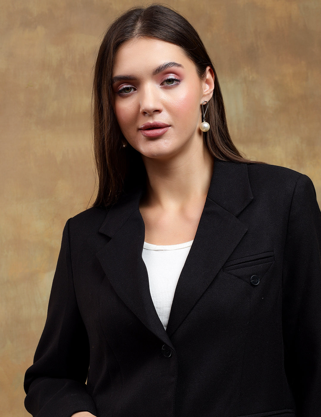 KOTTY Solid Single Breasted Casual Women Blazer (Black)